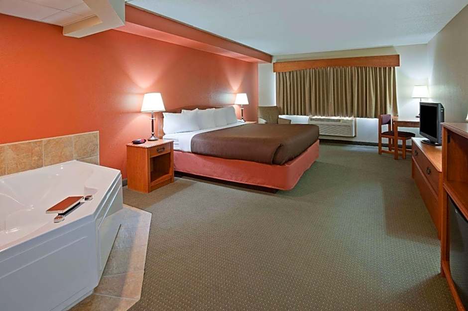 AmericInn by Wyndham Wetmore Munising