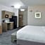 Holiday Inn Express & Suites Shippensburg