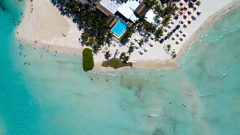 Casa del Jaguar Beach Hotel