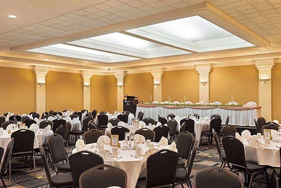 Royal Hotel Regina, Trademark Collection by Wyndham