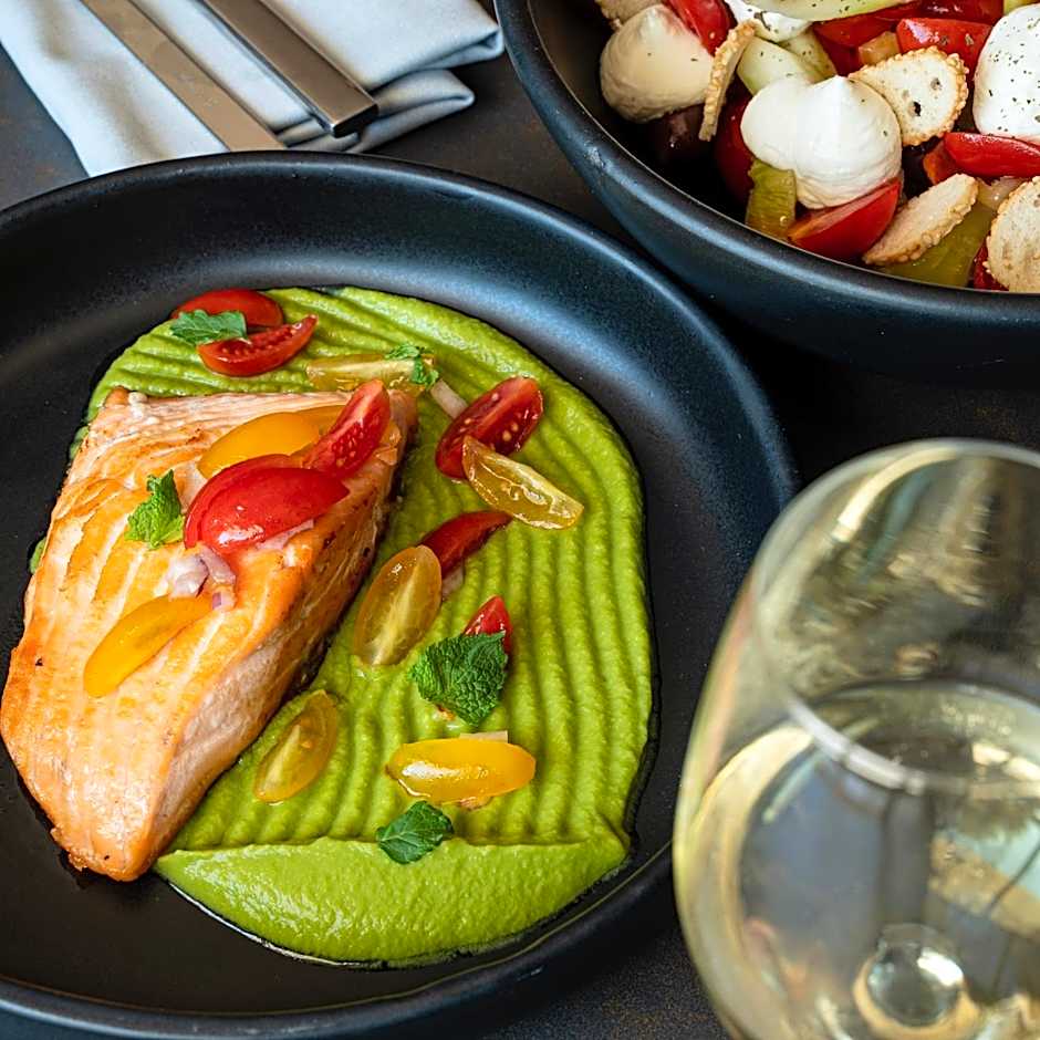 Somewhere Vouliagmeni