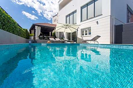 Villa Solis Kastela - Private Heated Pool