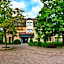 Haus Neugebauer, Garni