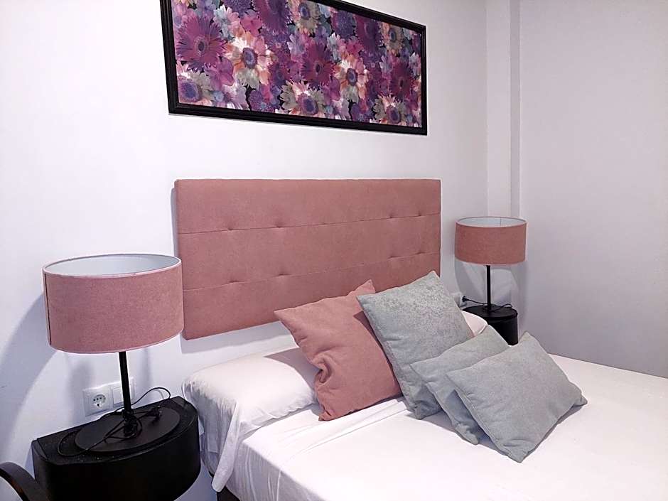 Apartamentos Rous - Solo adultos