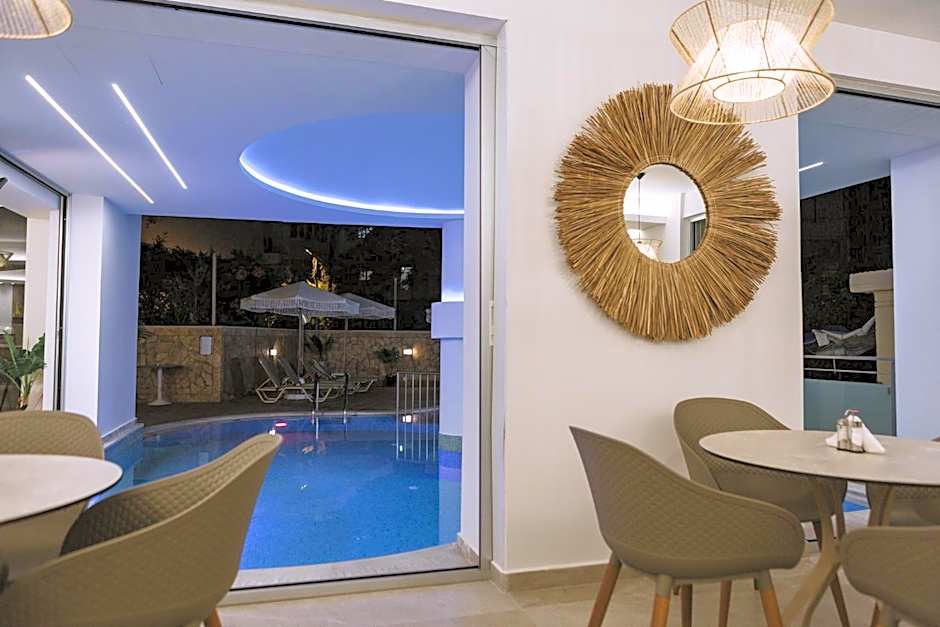 Theo Beach Hotel Apartments