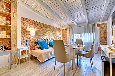 Kamienica Gdynia hotelowe komfortowe łóżka, plaża Orłowo molo