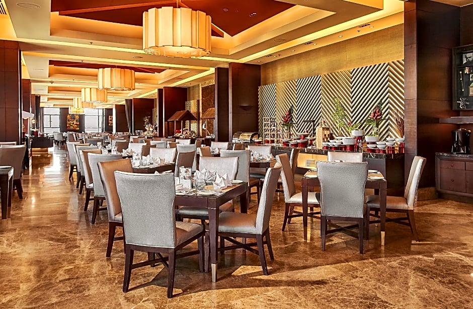 Crimson Hotel Filinvest City Manila