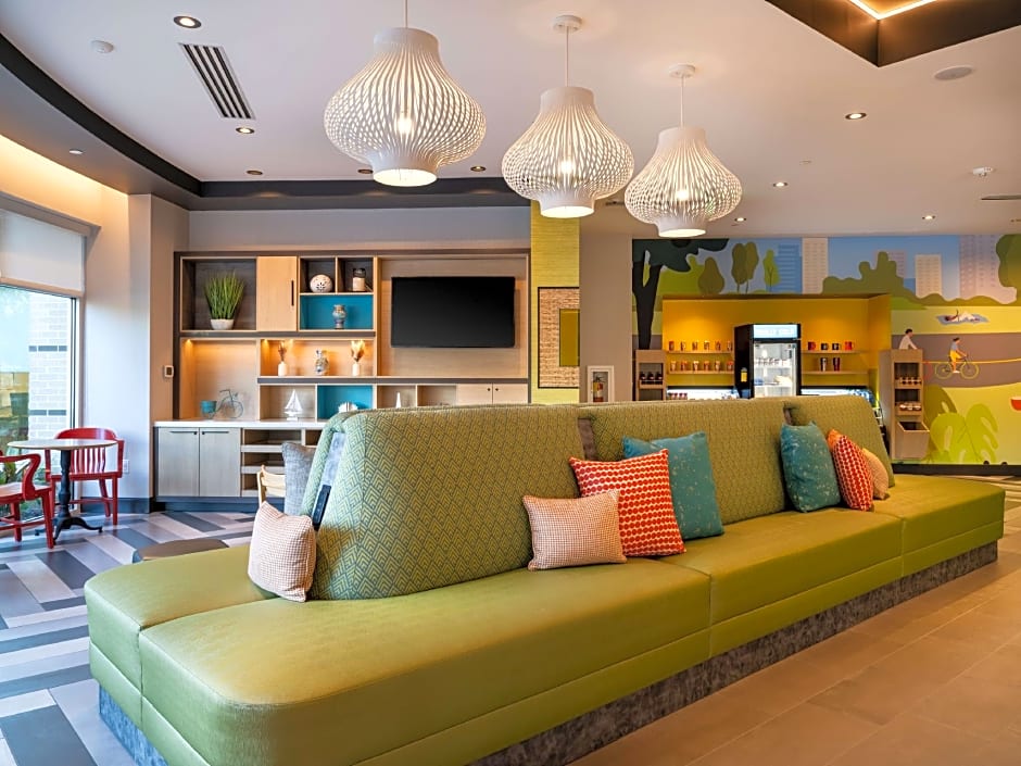 Home2 Suites by Hilton Atlanta Airport College Park