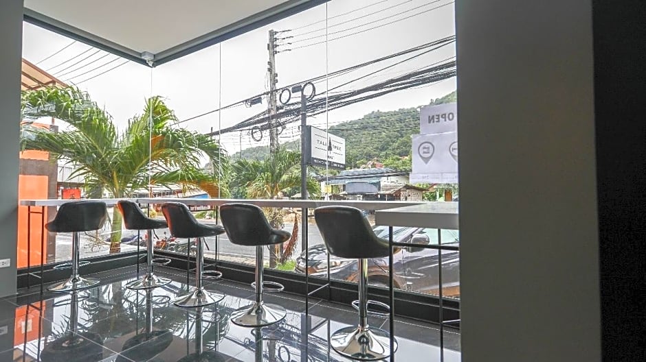 Tall Tree Poshtel Phuket