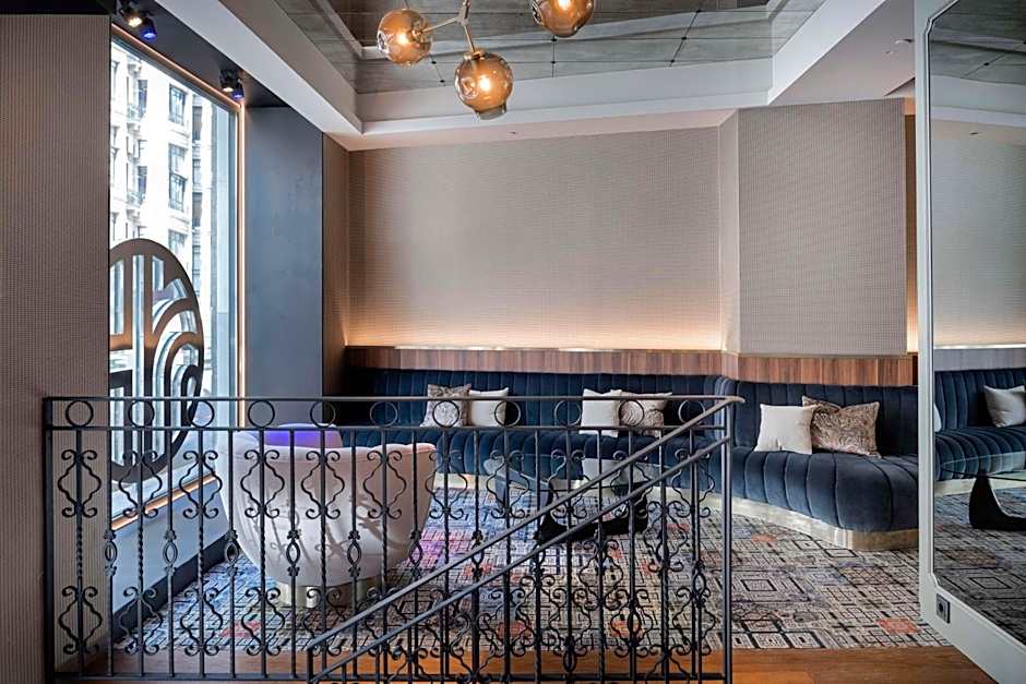 NH Collection Madrid Gran Vía