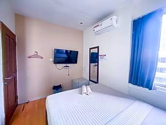 Ichiza Room RedPartner