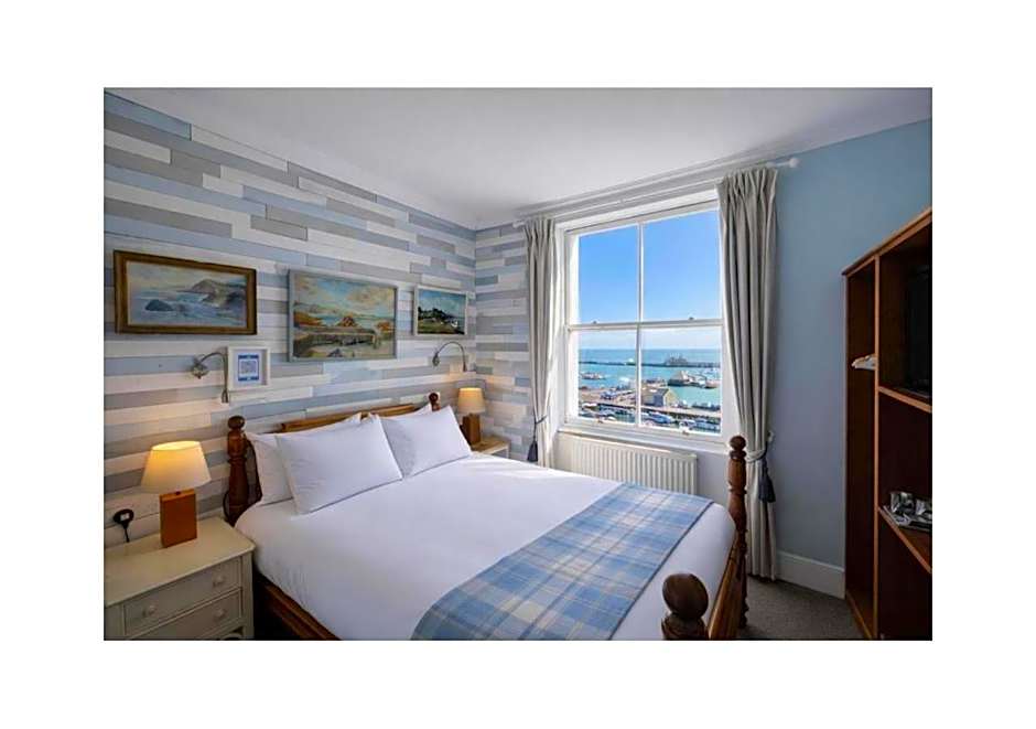 The Royal Harbour Hotel