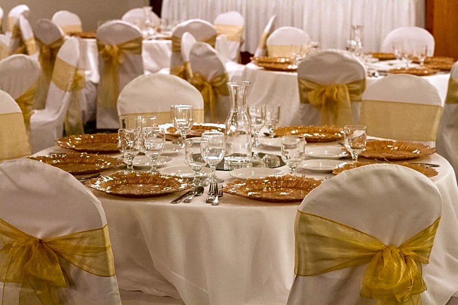 Holiday Inn Victorville By IHG