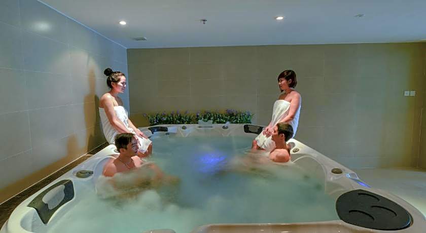 Aristo International Hotel