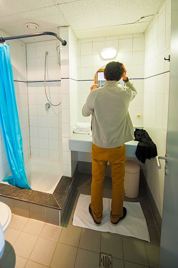 Jacques Brel Youth Hostel