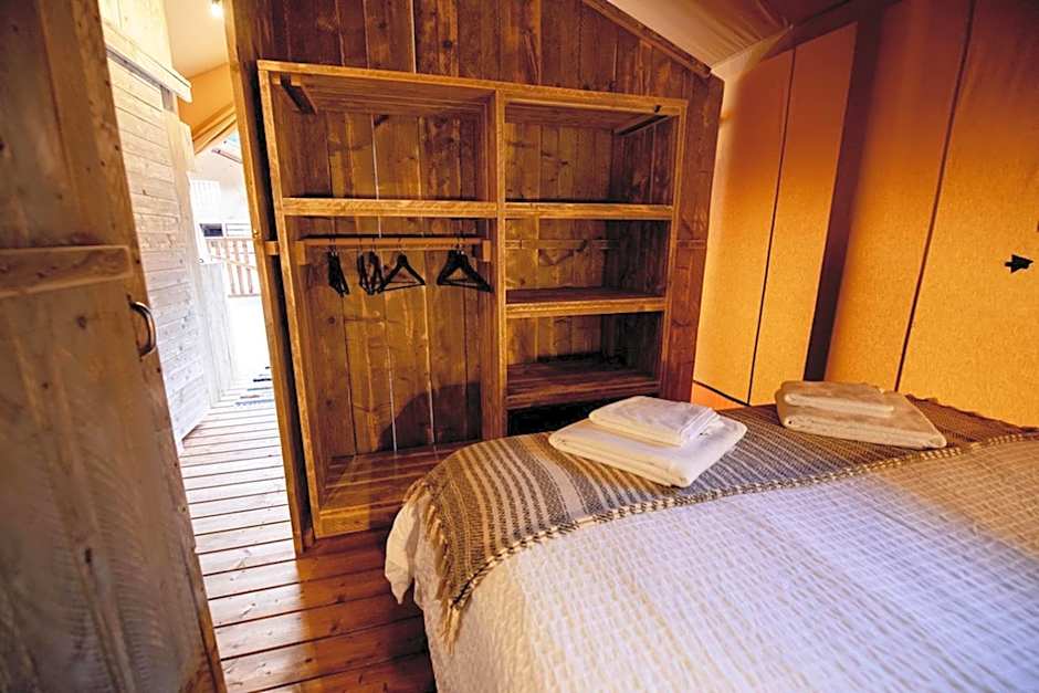 Glamping Can Bora Lodges