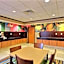 Fairfield Inn & Suites by Marriott Milwaukee Airport