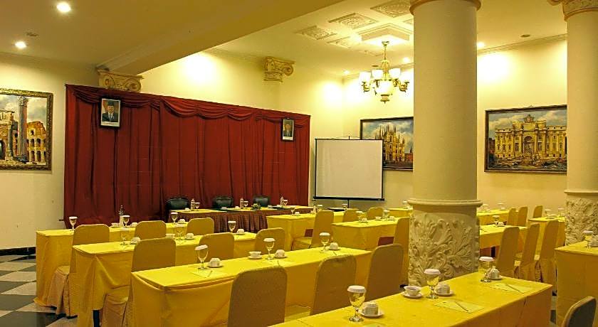 The Grand Palace Hotel Malang