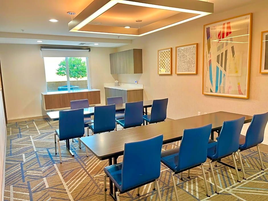Holiday Inn Express & Suites Frazier Park By IHG