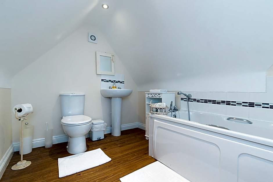 Whitethorn Bed and Breakfast