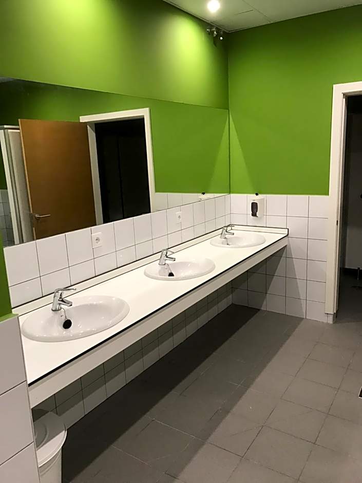 Albergue O Pedrón Hostel & Rooms