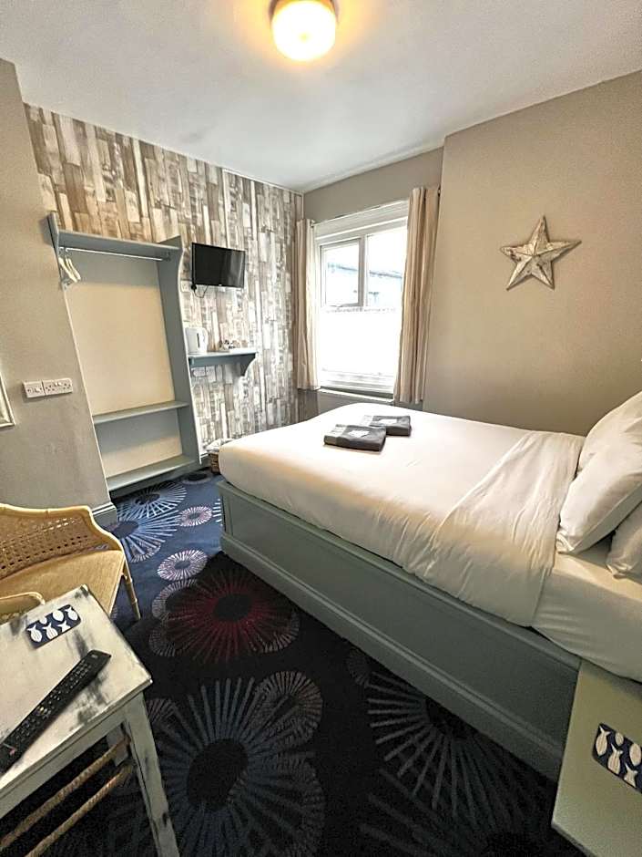 Central Cove Guesthouse