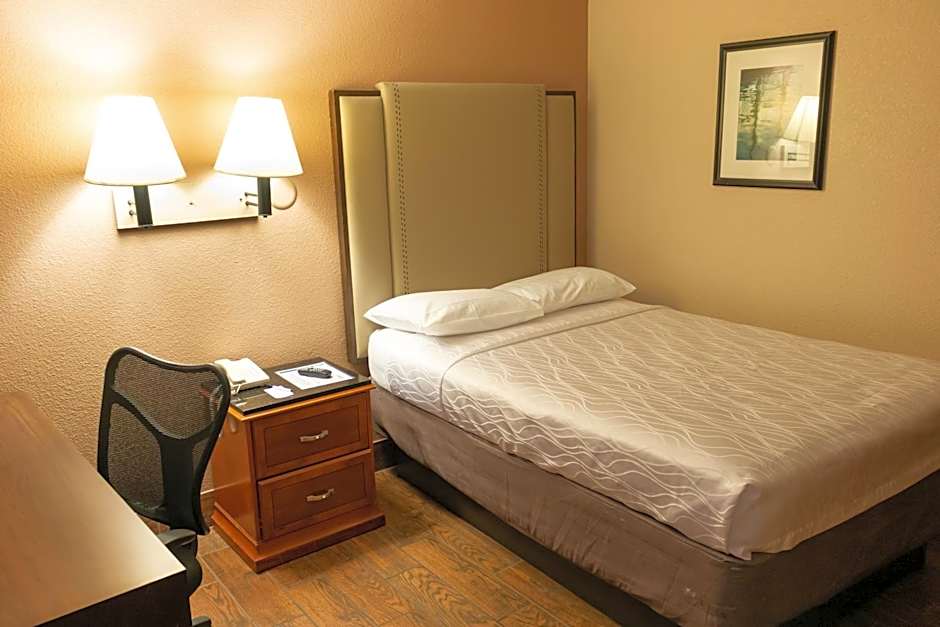 Econo Lodge Inn & Suites Yuma