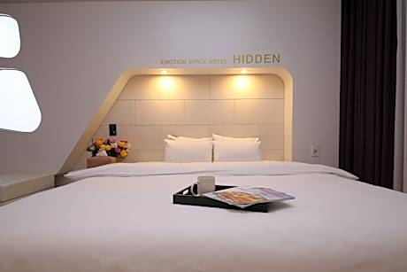 Double Room with Spa Bath