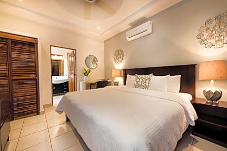 King Room with Pool View