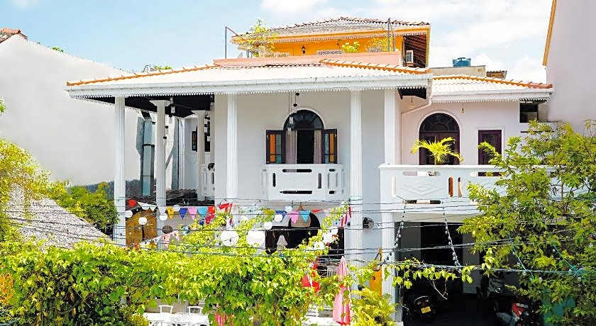 Frangipani Motel