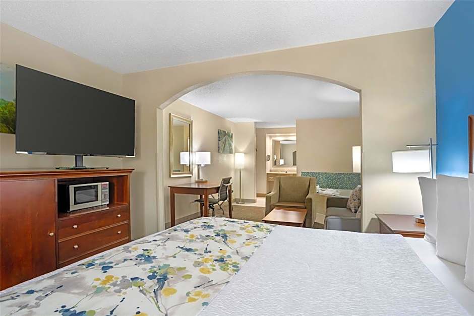 Best Western Inn & Suites Monroe