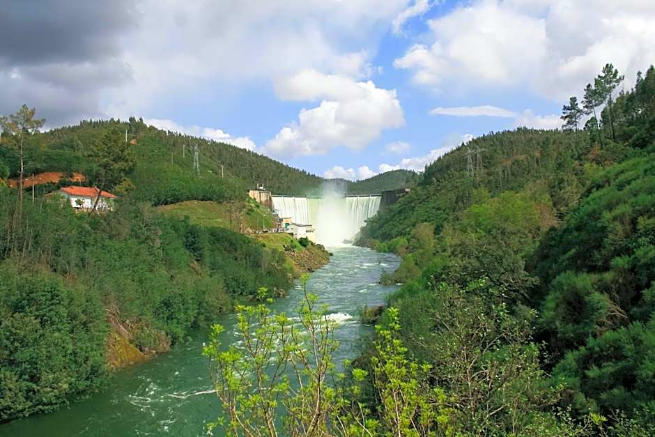 Convento Da Serta Hotel