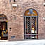 Palazzetto Rosso - Art Hotel
