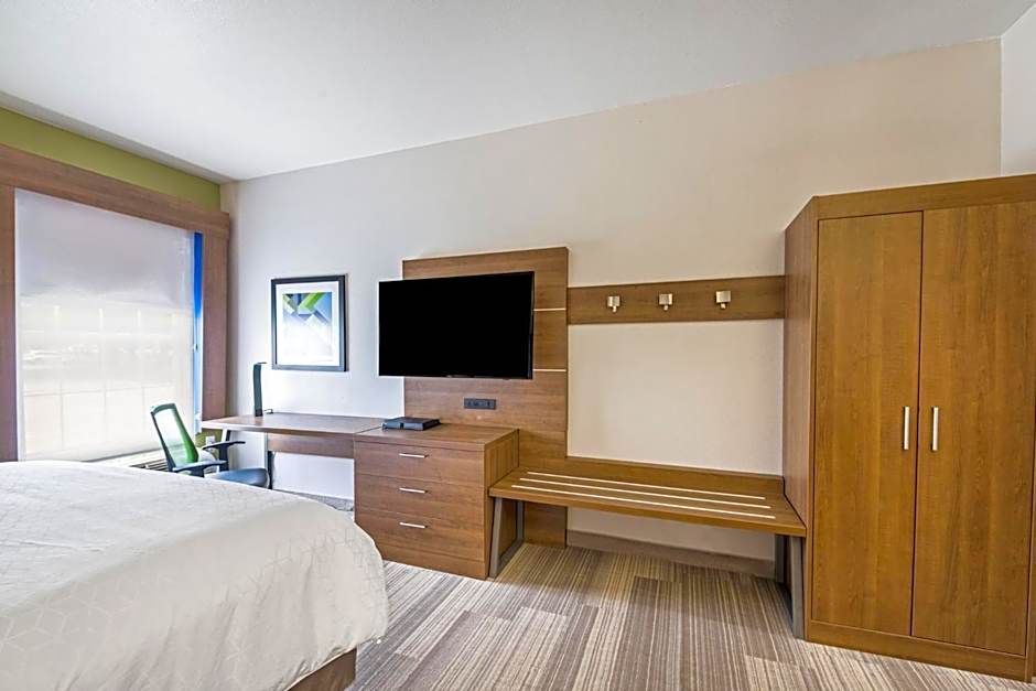 Holiday Inn Express Hotel & Suites Columbus By IHG