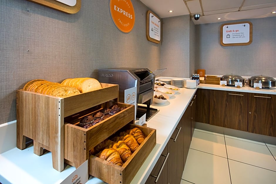 Holiday Inn Express London-Wimbledon-South By IHG