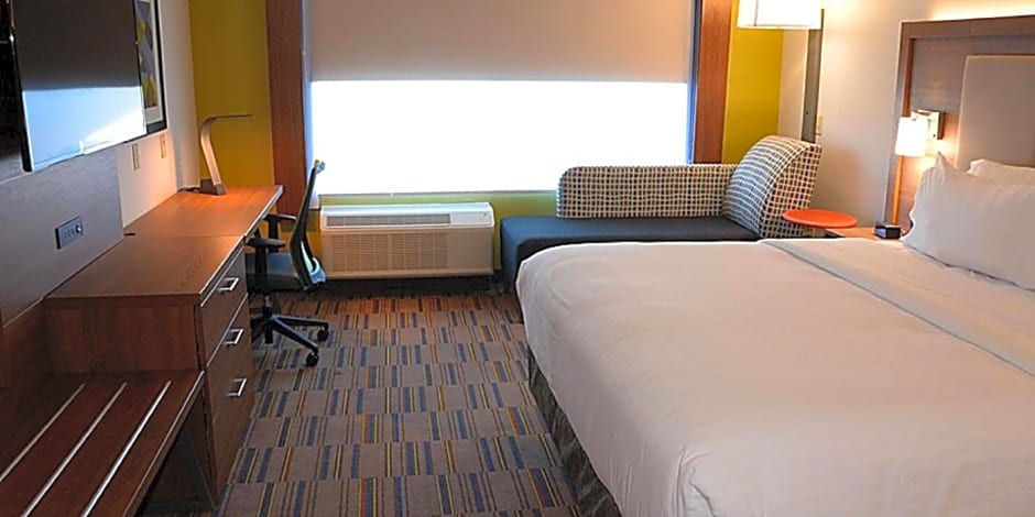 Holiday Inn Express North Myrtle Beach - Little River, an IHG Hotel