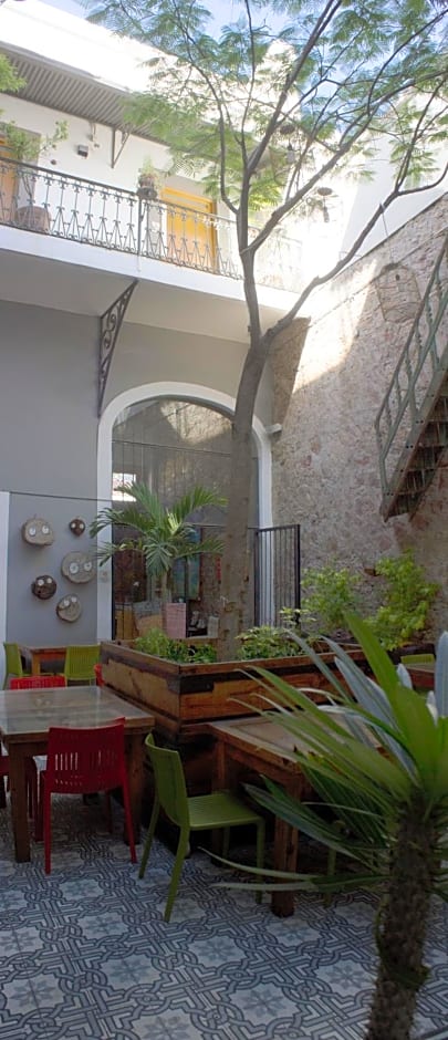 Kuku Ruku Hotel
