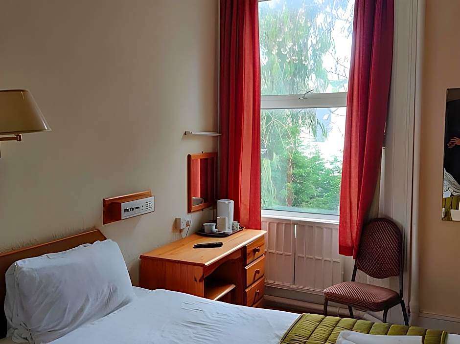 Inglewood Palm Hotel, Abbey Sands Torquay