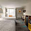 Days Hotel by Wyndham Allentown Airport / Lehigh Valley