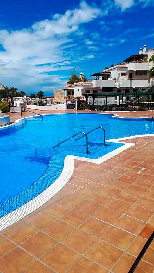 Los Geranios, Close to BEACH, Puerto Colon, YellowCat 2