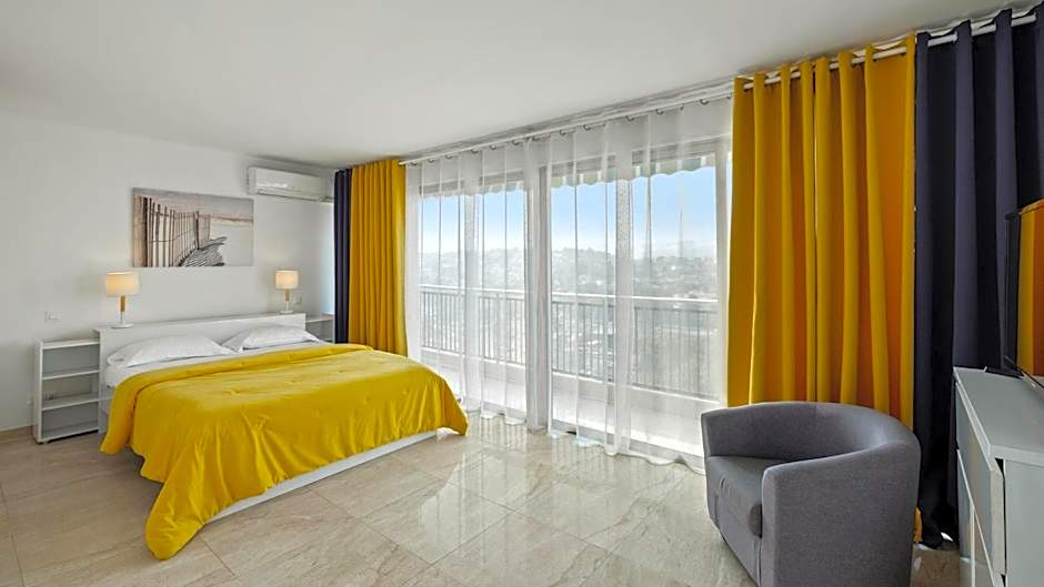 Cannes Marina Appart Hotel Mandelieu