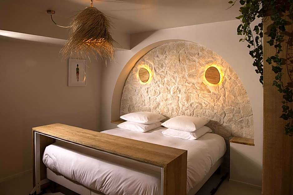 Minamina, chambre avec jacuzzi privatif