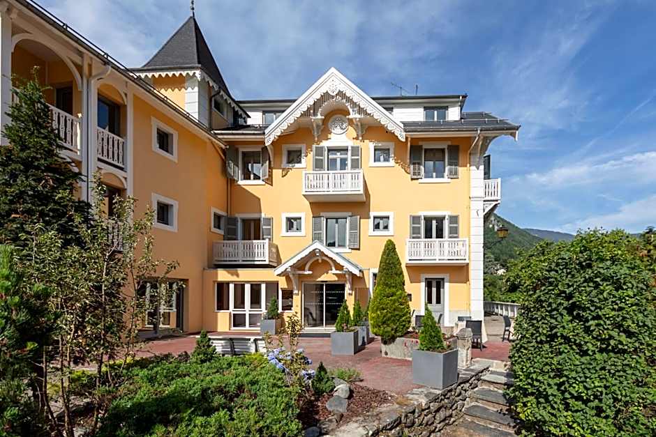 Photo 1 of 35 of Hôtel Le Belvédère