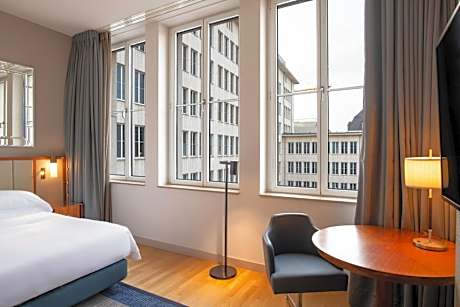 King Guest Room