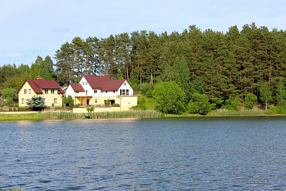 Nadbrzegiem Szczycionek - Domy całoroczne nad jeziorem