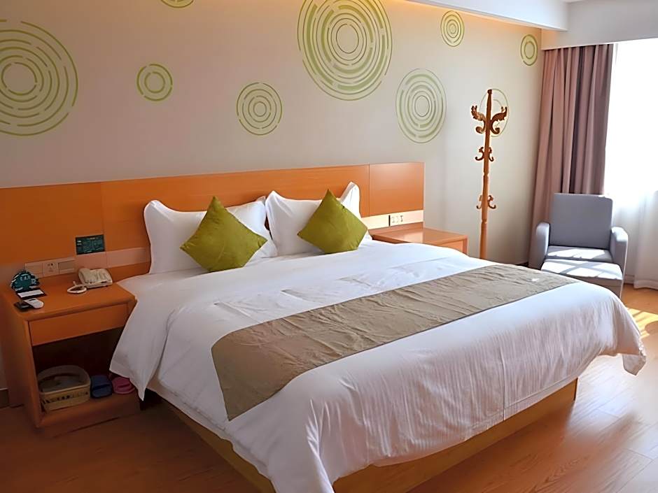 GreenTree Inn Suzhou Zhangjiagang Tangshi Town Yangzi Road Express Hotel