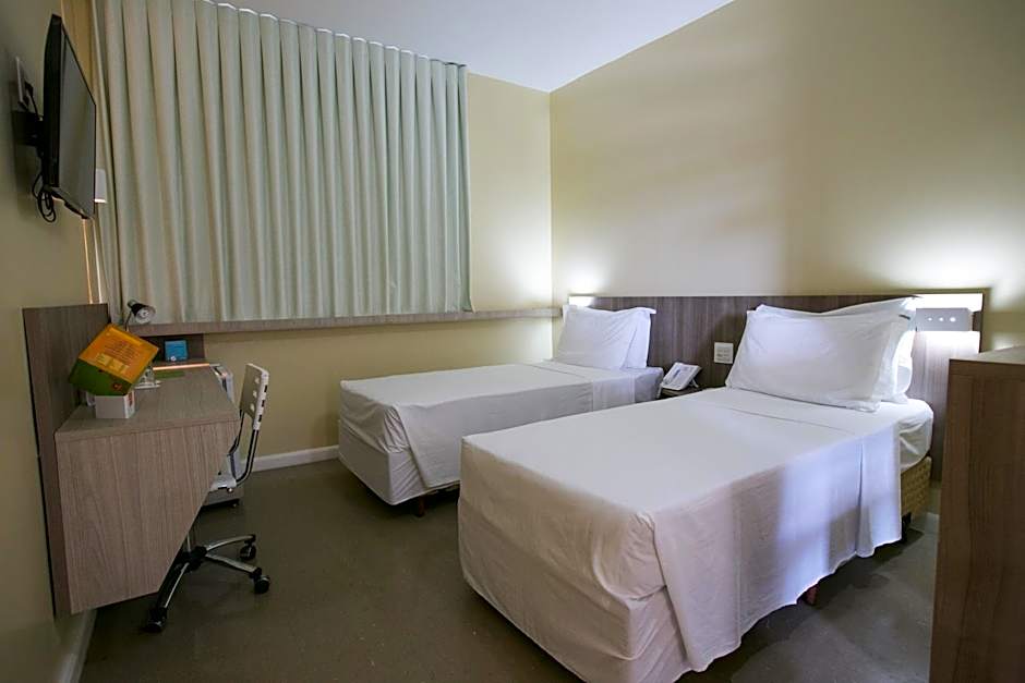 Slim Cuiabá Aeroporto by Slaviero Hotéis