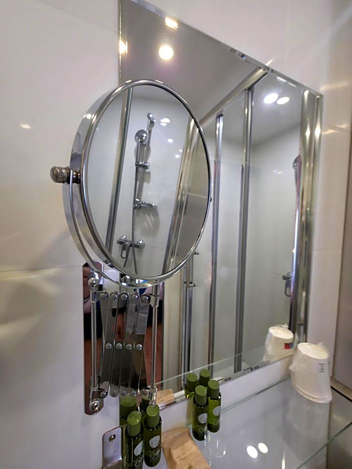 Amadeus Hotel