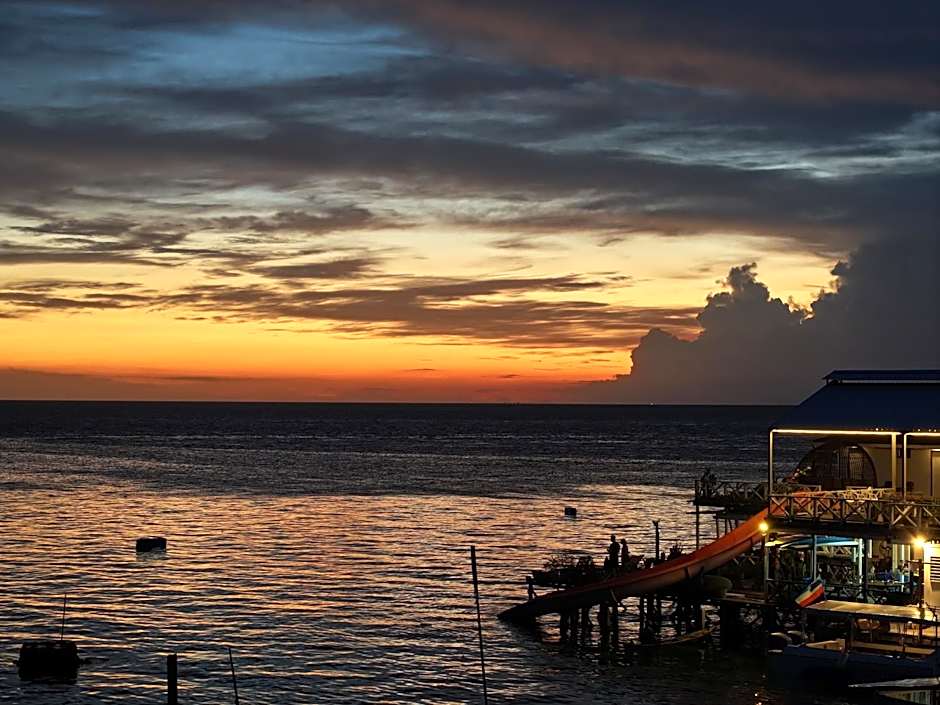 Aloha Mabul Scuba Lodge