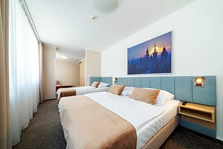 superior quadruple room